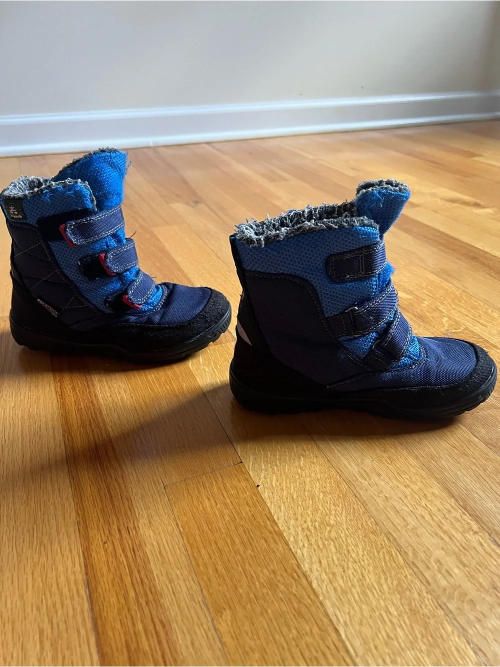 Kamik Winter Boots Blue & Black *size 12Y or 12.5Y best guess*